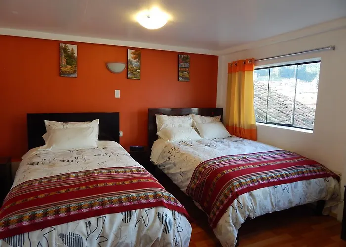 Qori Punku Pensão 2*
